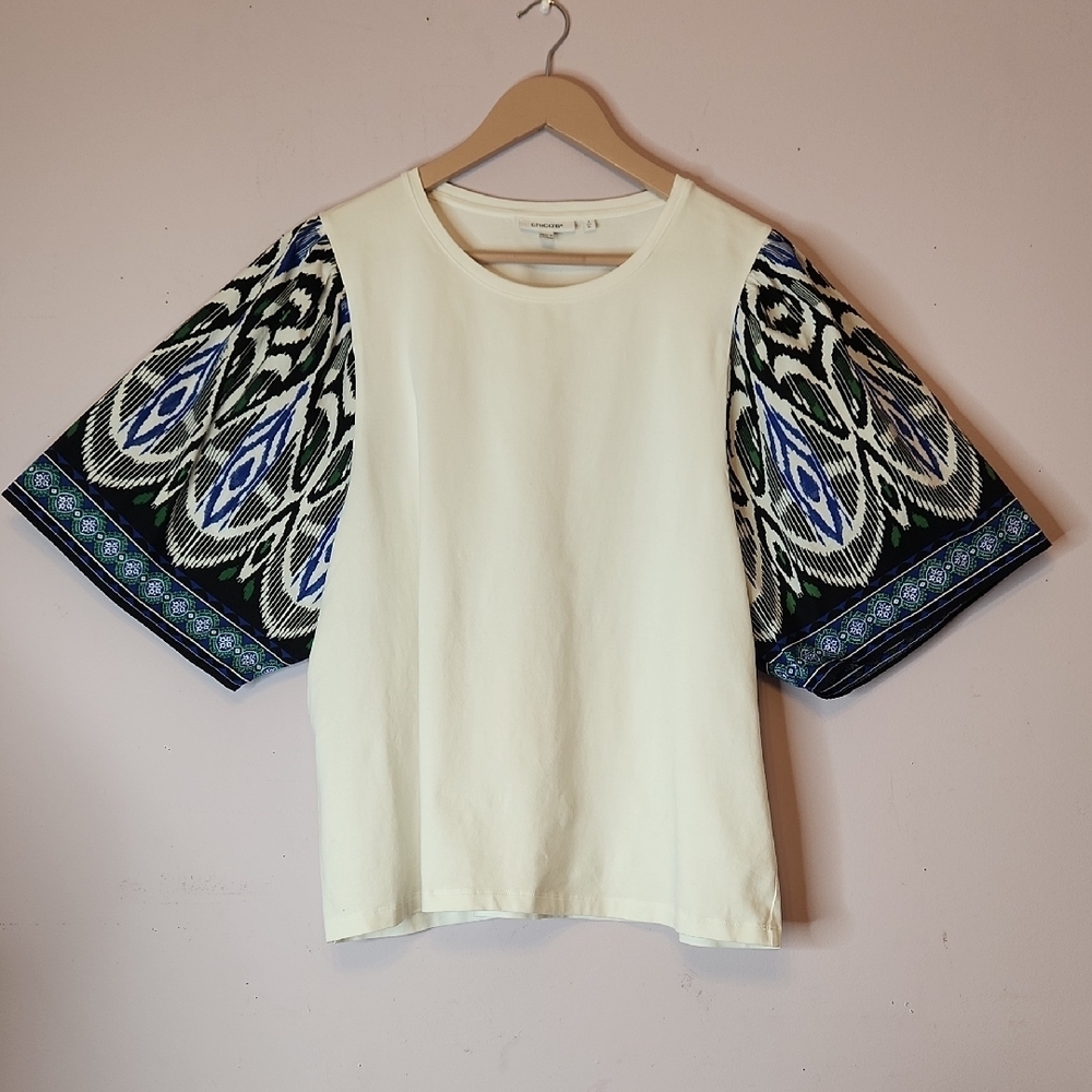 CHICOS 40th Anniversary Print Puff Sleeve Tee, size 3